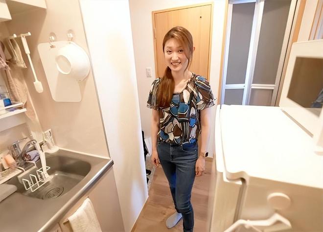有四室两厅榨干每一寸空间晒晒第一次看到香港的房子16㎡竟(图6)